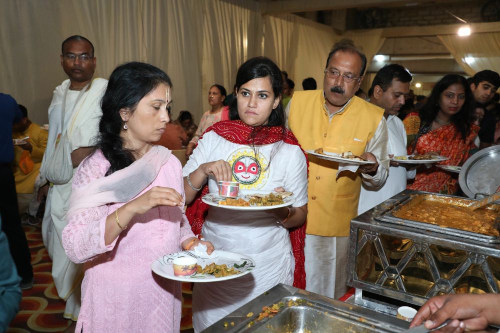 Prasadam Seva